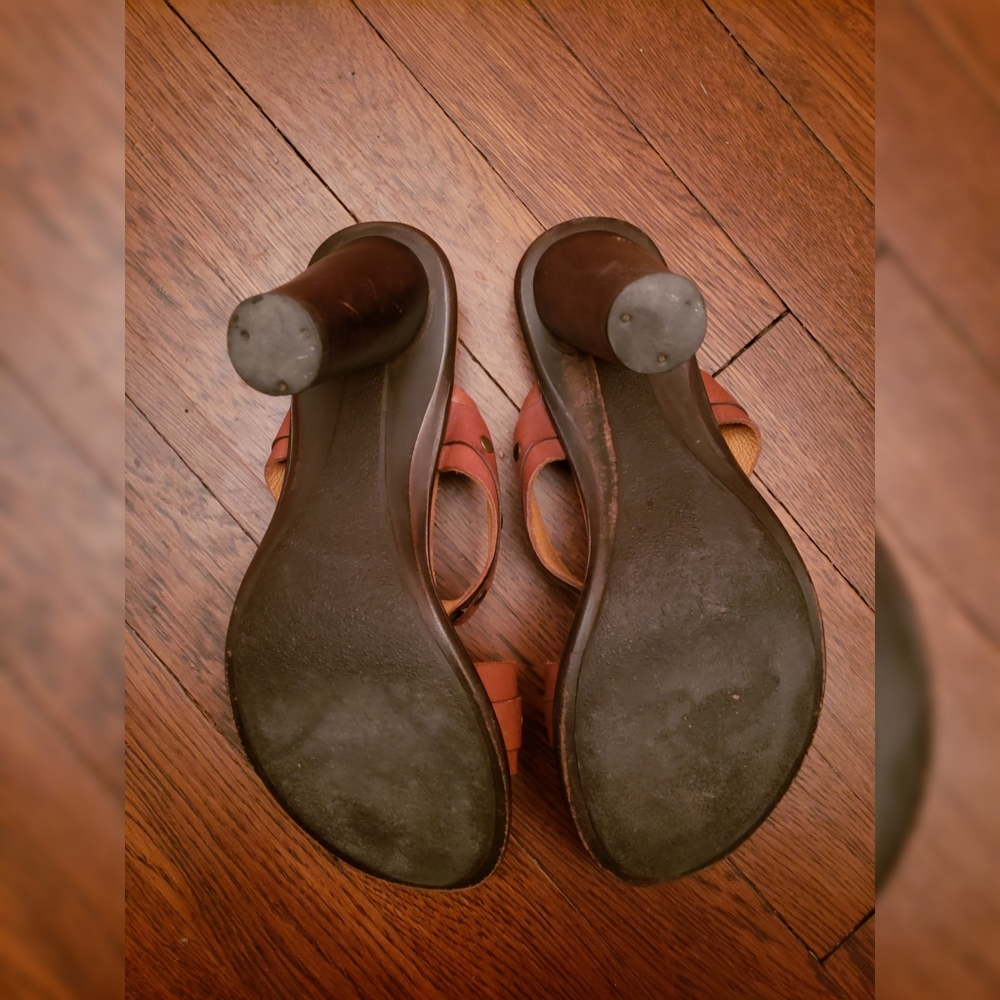 Frye Cognac Leather Ring-Detail Slide Sandals - Picture 2 of 4